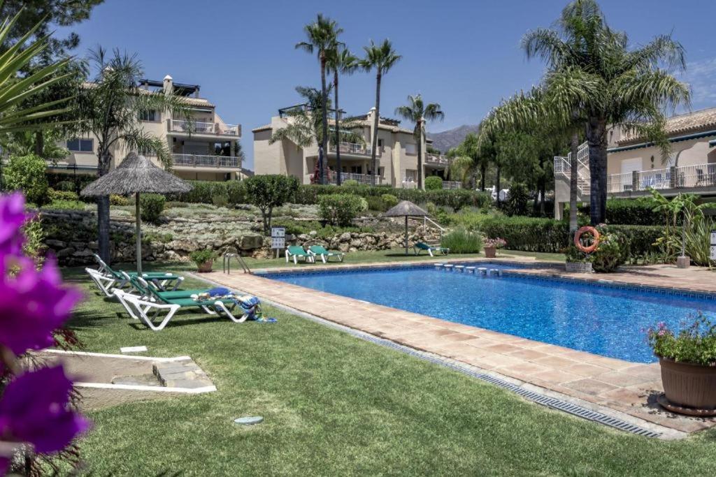 Penthouse Rooftop Terrace 3bed Pool Family Only Apartemen